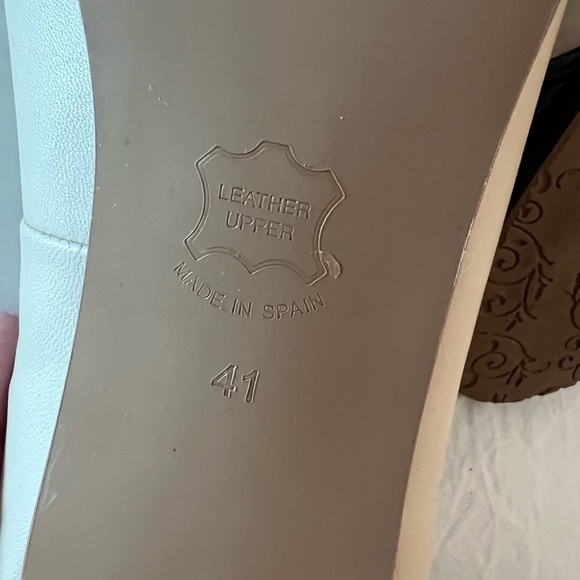 Brenda Zaro navy and cream Leather block heel size 8.5 - Picture 4 of 4